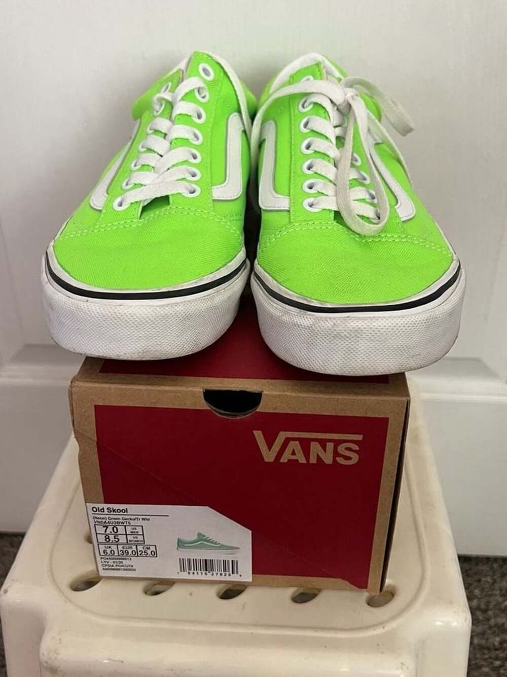 Vans Old Skool Neon Green Gecko Size Men 7 Women 8.5